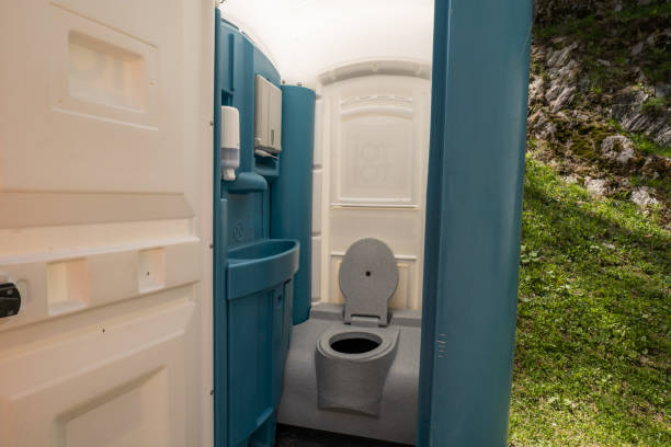 Porta potty rental for festivals in Bon Aqua Junction, TN